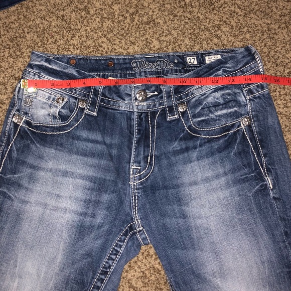 Miss Me Mid Rise Jeans - Picture 5 of 6